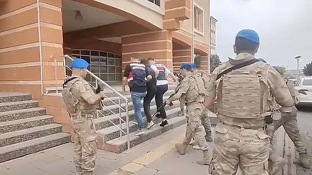 Terör örgütü DEAŞ'a yönelik operasyonlarda 39 şüpheli yakalandı