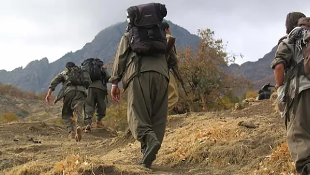 Terör örgütü PKK'ya giden kız yakalandı