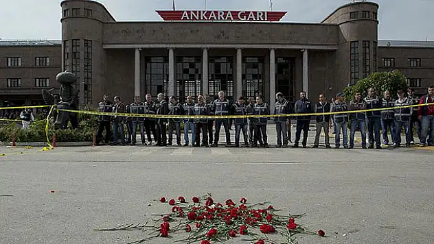 Terör saldırısının gerçekleştiği alana 'Demokrasi Meydanı' adı verildi