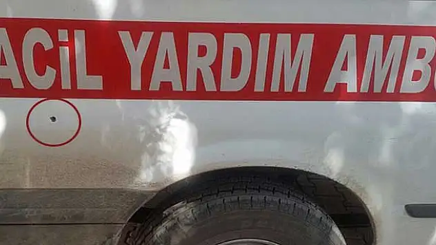 Teröristler ambulansa ateş açtı