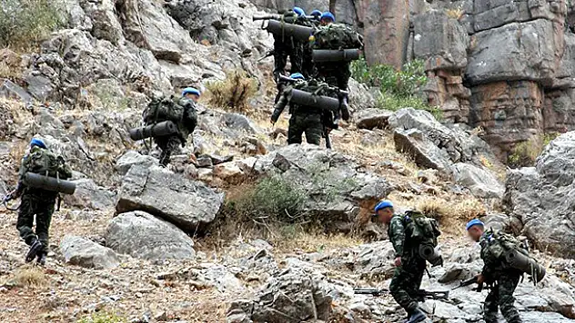 Teröristlere 3 bin 500 metrede ağır darbe