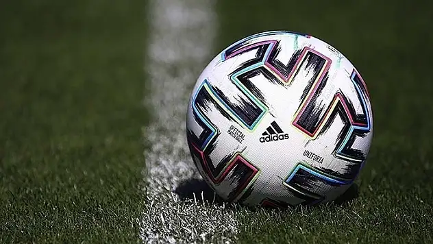 TFF Başkanı Büyükekşi, 5 takımın liglerden çekilme taleplerini onayladıklarını açıkladı
