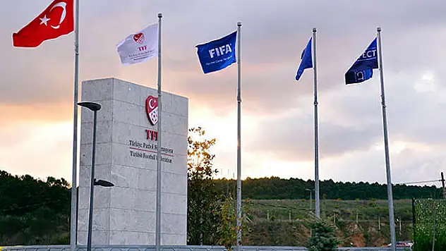 TFF Sağlık Kurulu, Süper Lig ve TFF 1. Lig takım doktorları ile toplanıyor