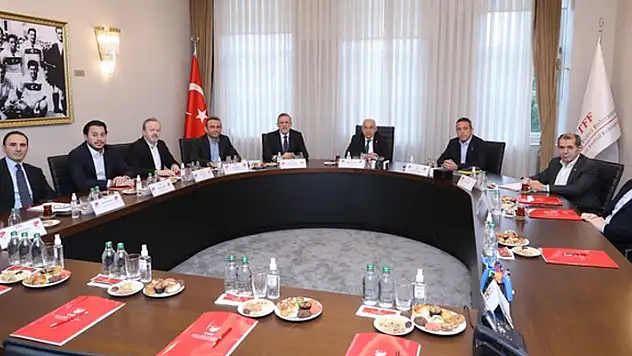 TFF yayın ihalesi için ilk görüşmeyi yaptı

