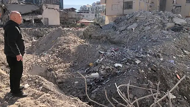 TGF'den depremde hayatını kaybeden ve hala enkaz altında olan gazetecilerle ilgili açıklama
