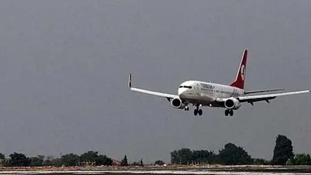 THY uçağına 'kuş' engeli