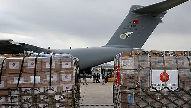 Tıbbi yardım malzemesi taşıyan Türk uçağı Çad'a indi