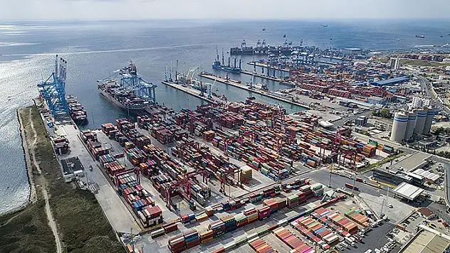 Ticaret Bakanı Muş: 22,7 milyar dolarla tüm zamanların en yüksek mart ayı ihracat rakamı gerçekleşti

