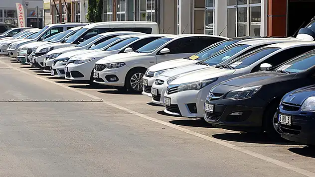 Ticaret Bakanı Ömer Bolat'tan sıfır ve ikinci el otomobil piyasasına ilişkin flaş açıklama
