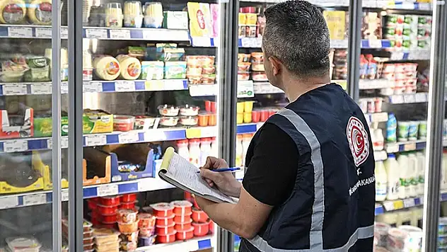 Ticaret Bakanlığı ramazan ayı öncesinde Konya'nın da olduğu 10 ilde market denetimi yaptı
