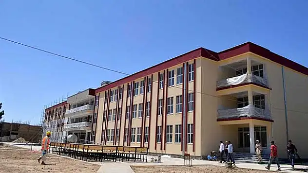 TİKA Afganistan'da okul yaptırıyor