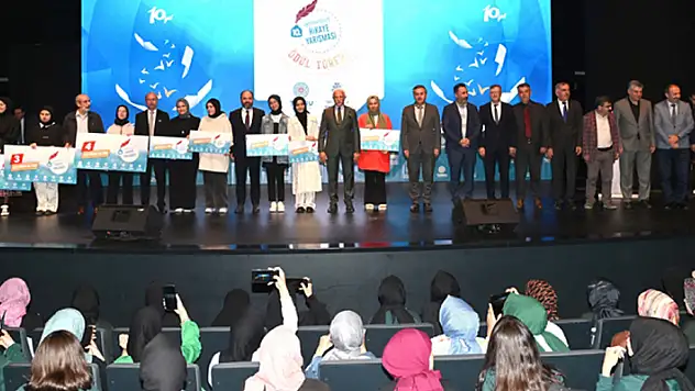 TİMAV 10. Geleneksel Hikaye Yarışması'nda dereceye girenler ödüllendirildi