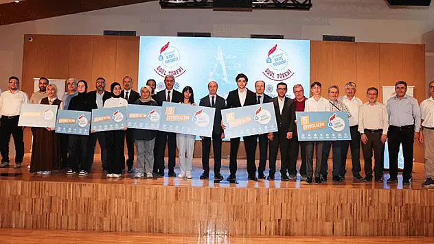 TİMAV 13. Geleneksel Hikaye Yarışması'nda ödüller sahiplerini buldu