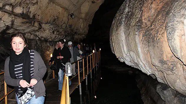 Tınaztepe Mağarası sezonu açtı
