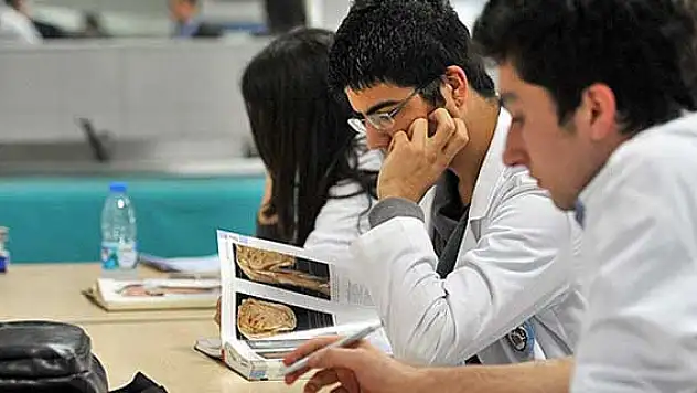 Tıp ve hukuk okumak için 'başarı' şartı