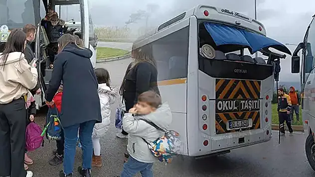 Tır, içinde 20 öğrenci olan anaokulu servisine çarptı! Faciadan dönüldü
