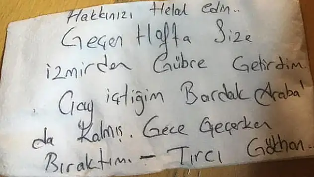 Tır şöförü yanında unuttuğu bardağı geri getirdi