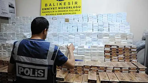 Tırdan kozmetik ürün yerine kaçak sigara çıktı