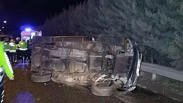 Tırla çarpışıp, 70 metre sürüklenen kamyonetin sürücüsü yaralandı
