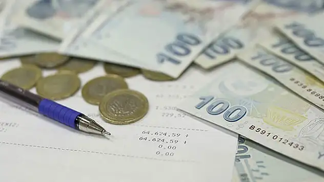TL mevduat hesaplarından alınan vergi oranları düşürüldü
