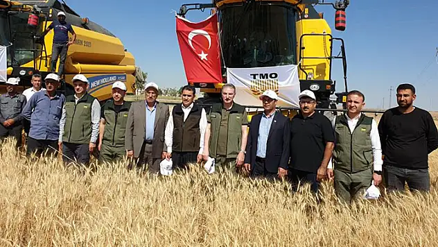 TMO Genel Müdürü Güldal Konya'da konuştu: TMO olarak her zaman olduğu gibi üreticimizin dostuyuz, yanındayız

