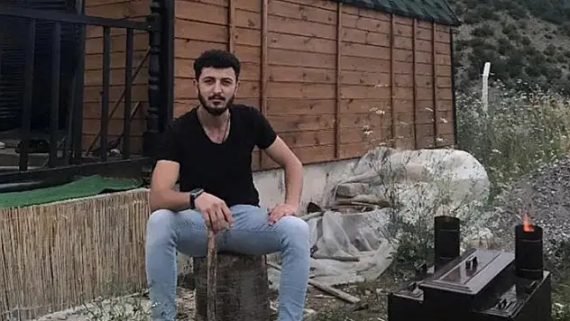 Tokat'ta armut ağacından düşen genç öldü
