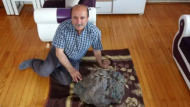 Tokat'ta tarlada gezerken buldu, milyoner oldu! NASA ile irtibata geçecek! Tam 61 kilo ağırlığında
