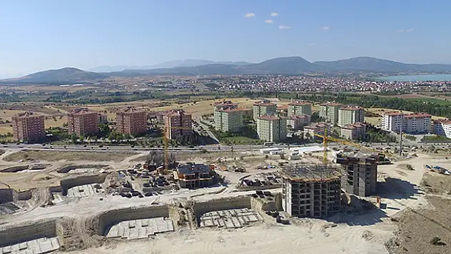 TOKİ, Beyşehir Huğlu'da inşa edeceği 99 konut için ihaleye Çıkıyor