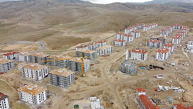 TOKİ Konya'da 3 bin 800 konut yapıyor