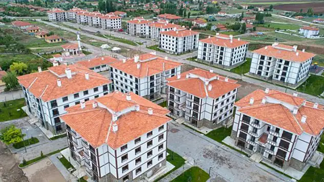 TOKİ, Konya'nın da olduğu 28 ilde 325 iş yerini açık artırma ile satacak
