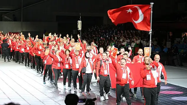 Tokyo 2025 İşitme Engelliler Yaz Olimpiyatları'ndan görkemli açılış