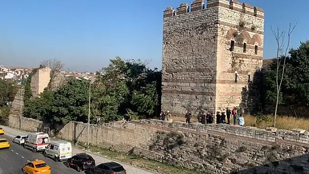 Topkapı Surları dibinde cansız beden bulundu
