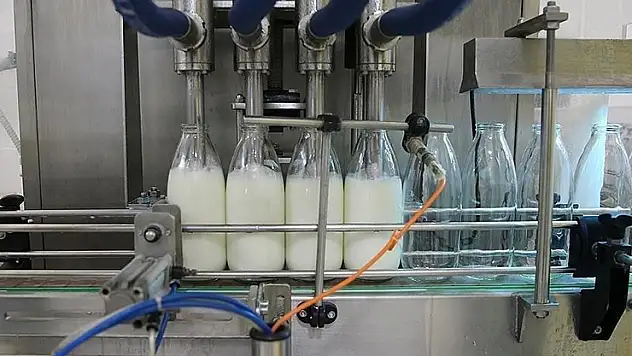 Toplanan inek sütü miktarı şubatta 857 bin 821 ton oldu