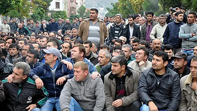 Toplu işçi çıkartana ağır ceza