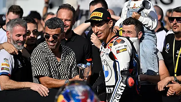 Toprak Razgatlıoğlu, 2024 Dünya Superbike'ta şampiyon oldu
