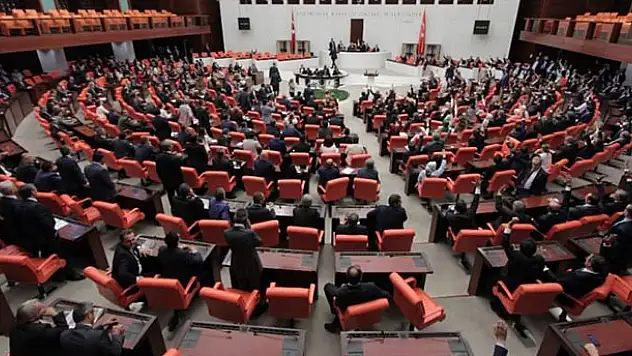 Torba tasarı kabul edildi!