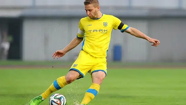 Torku Konyaspor'a Sloven sağ bek