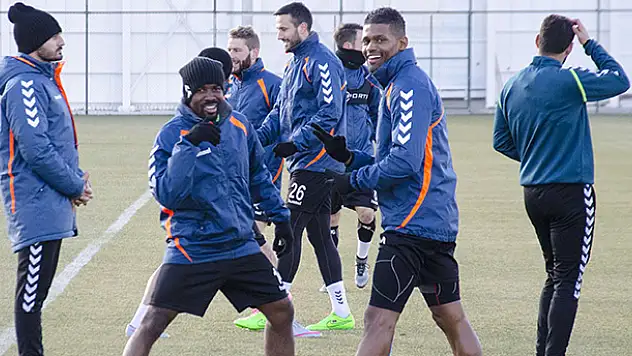 Torku Konyaspor'da Akhisar Belediyespor mesaisi