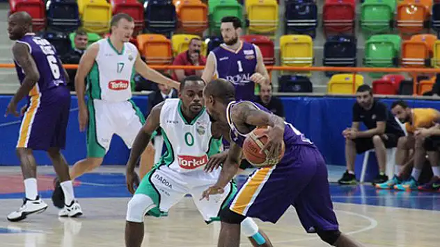 Torku Konyaspor'da Brazelton kadro dışı bırakıldı