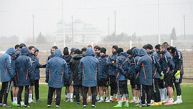 Torku Konyaspor'da ikinci yarı hazırlıkları sürüyor