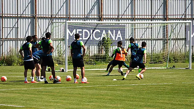 Torku Konyaspor Hazırlıklarını Sürdürüyor