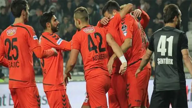 Torku Konyaspor rahat kazandı