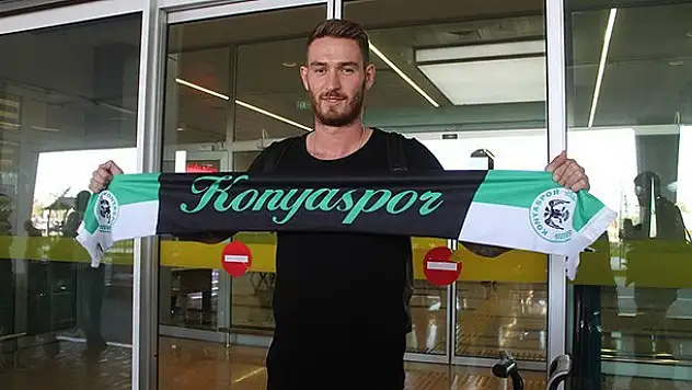 Torku Konyaspor'un Yeni Transferi Ömer Şişmanoğlu Konya'ya Geldi