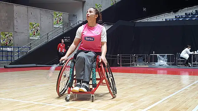 Torku Şekersporlu Seçkin, Para Badminton Dünya Şampiyonası'nda gümüş madalya kazandı
