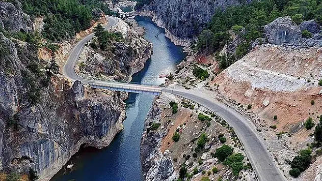 Torosların ortasında doğaseverlerin yeni gözdesi: Nadire Kanyonu