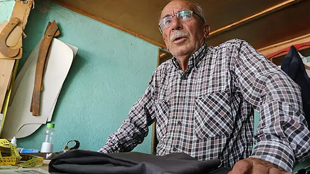 'Torosların söküğü'nü 60 yıllık Konyalı terzi dikiyor