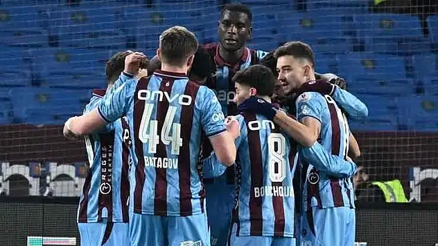 Trabzonspor 148 hafta sonra ilk peşinde