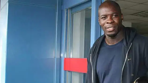 Trabzonspor'a dev savunmacı