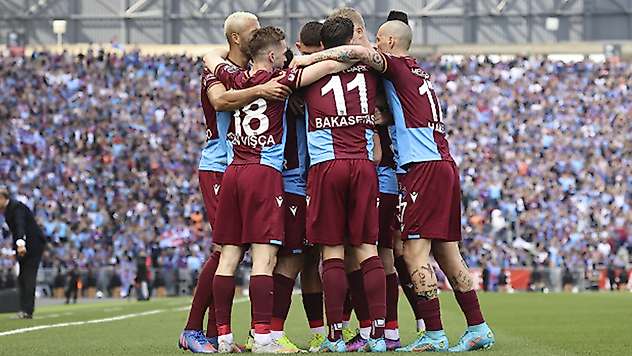 Trabzonspor Altay'ı 2-1 yendi
