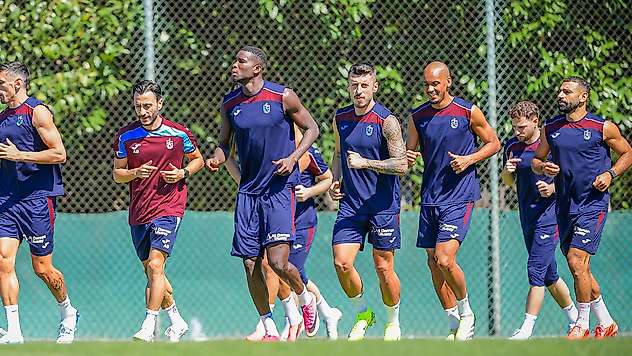 Trabzonspor ilk yarıda atıyor, ikinci yarıda duruyor!